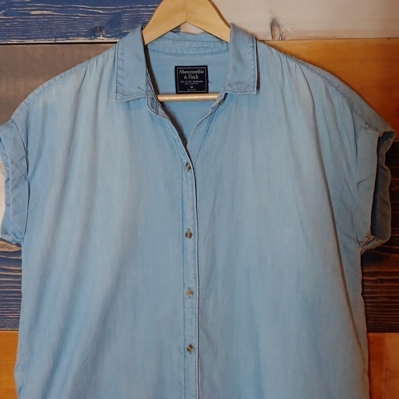 Abercrombie & Fitch chambray blue top M - Picture 3 of 7